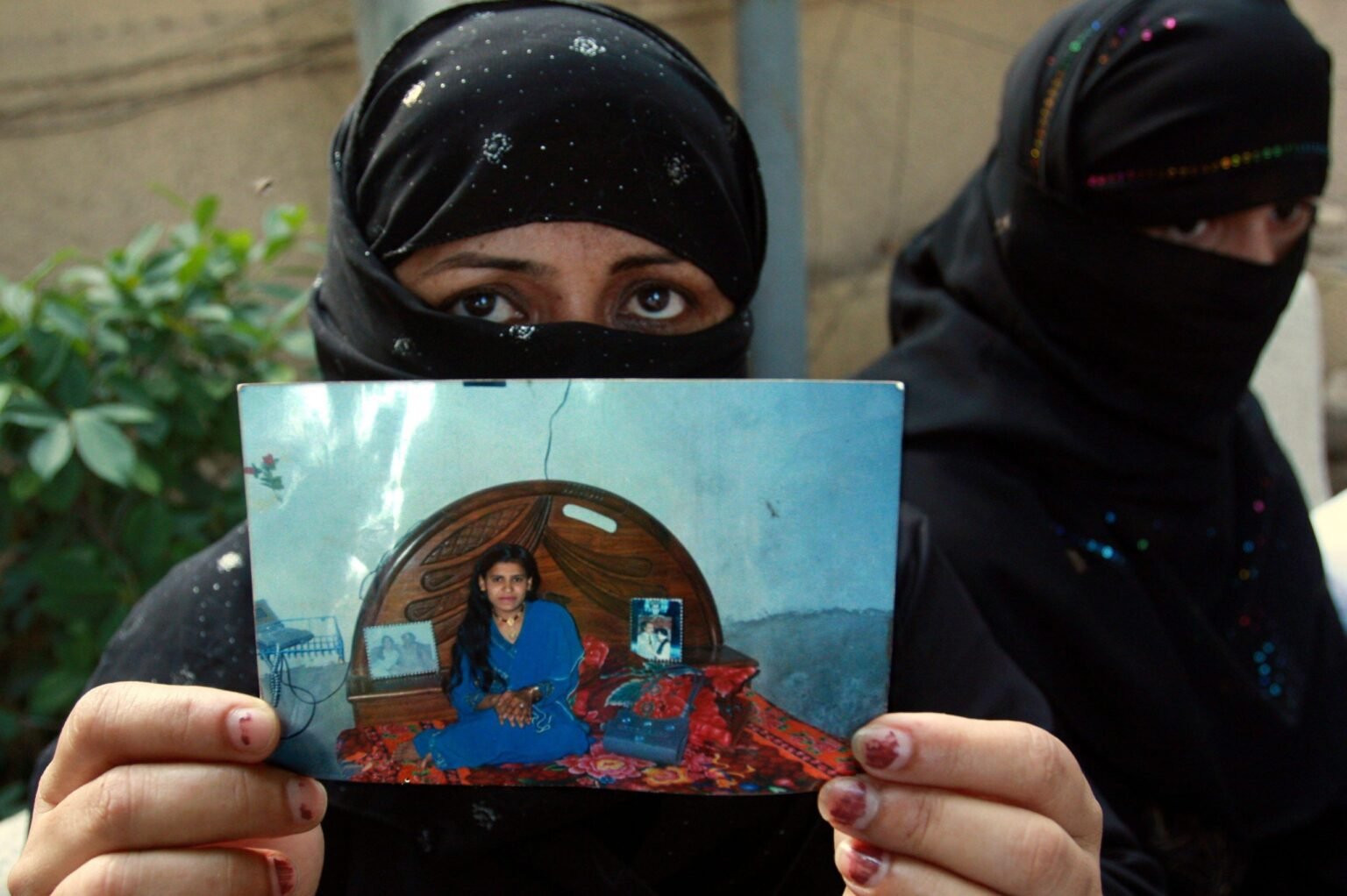 Honour killings and the silencing of women in Pakistan Honour killings and the silencing of women in Pakistan