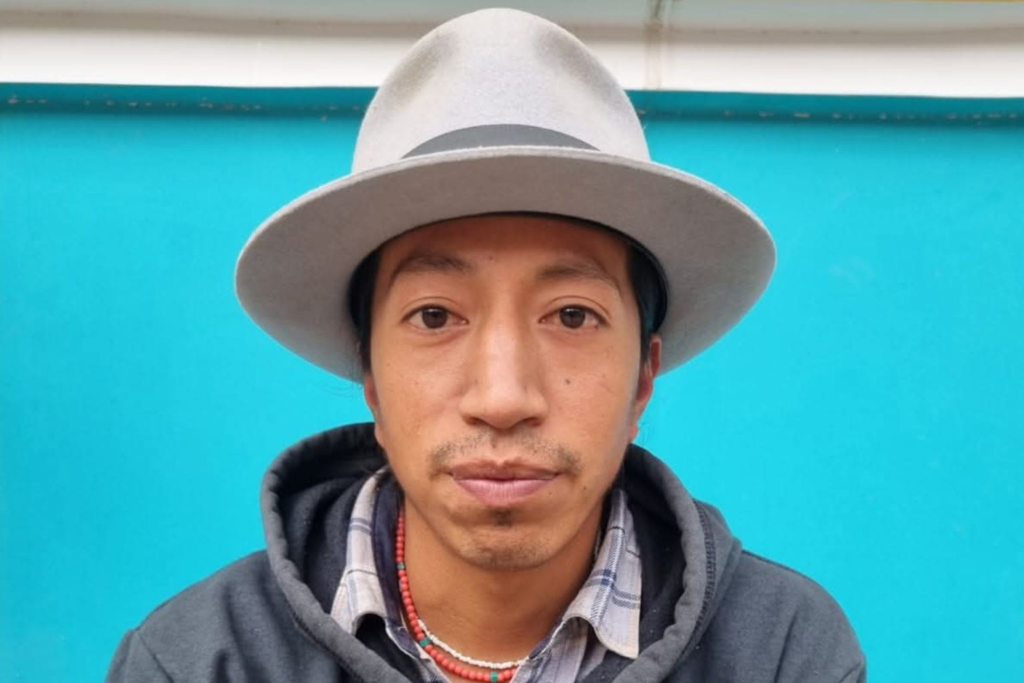 Journalist shot while covering clashes between protestors and Ecuadorian army, police Journalist shot while covering clashes between protestors and Ecuadorian army, police