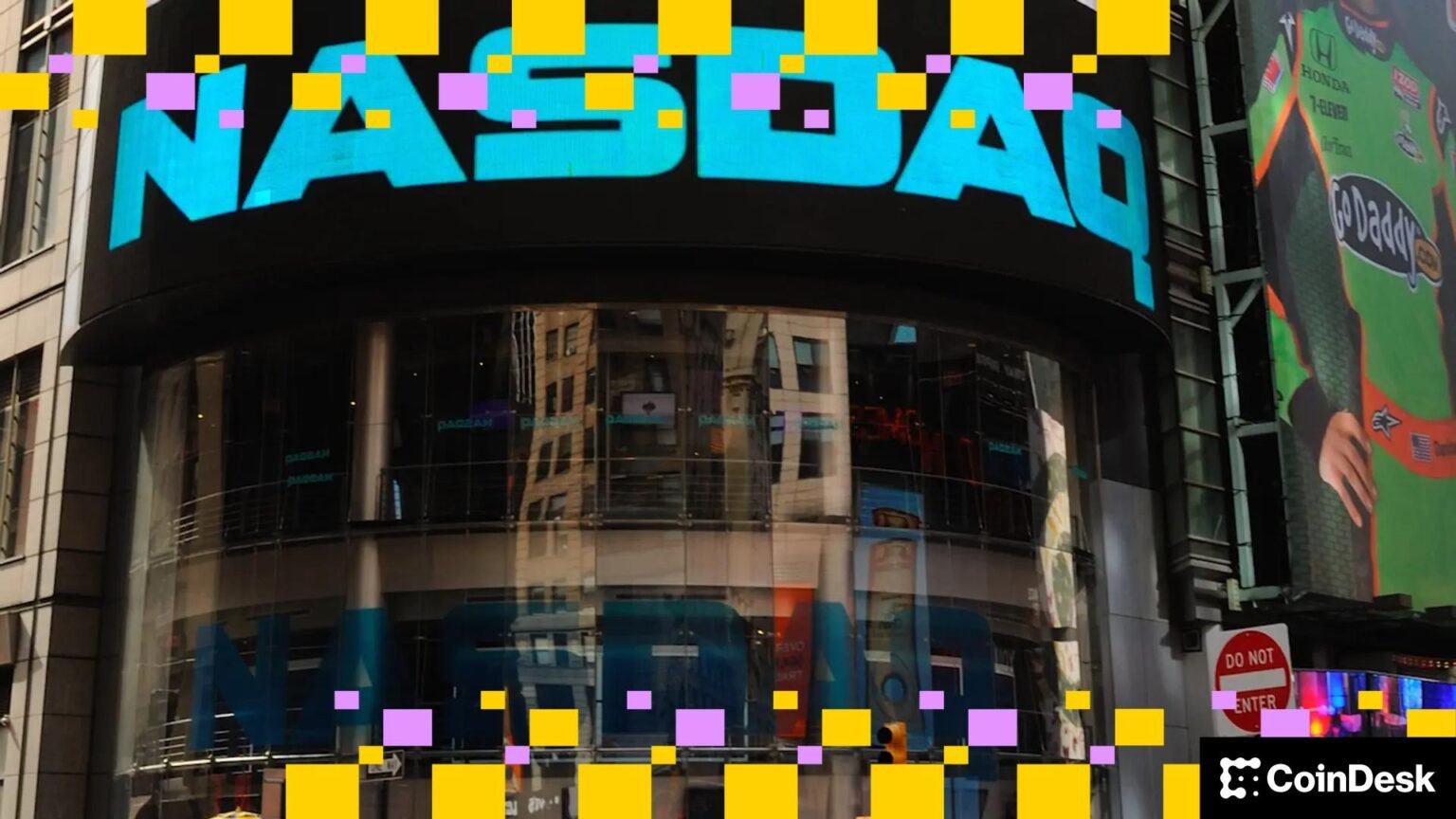 Bitcoin (BTC) Weakness Sends a Warning to Stocks, Citi (C) Says Bitcoin (BTC) Weakness Sends a Warning to Stocks, Citi (C) Says