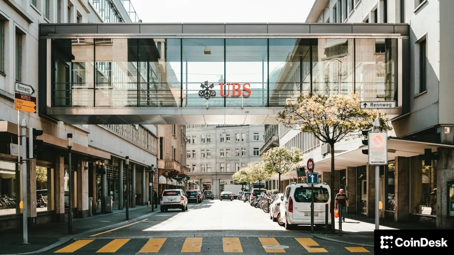 UBS, Chainlink Execute First Onchain Tokenized Fund Redemption in 0T Market UBS, Chainlink Execute First Onchain Tokenized Fund Redemption in 0T Market