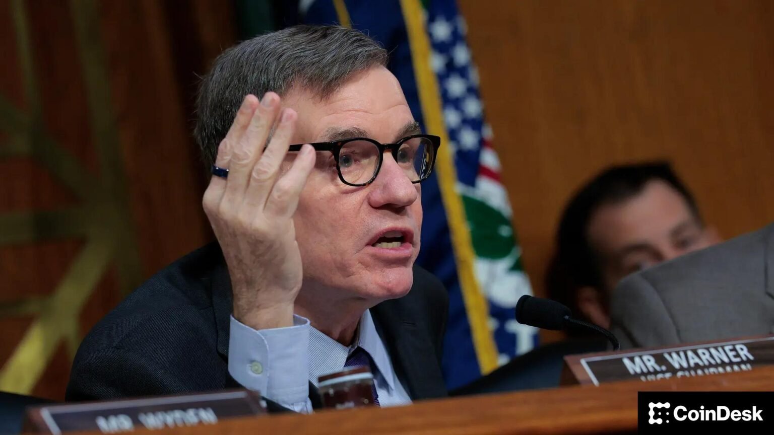 Key Senate Democrat wants U.S. crypto bill to move, and SEC chief reveals danger of defeat