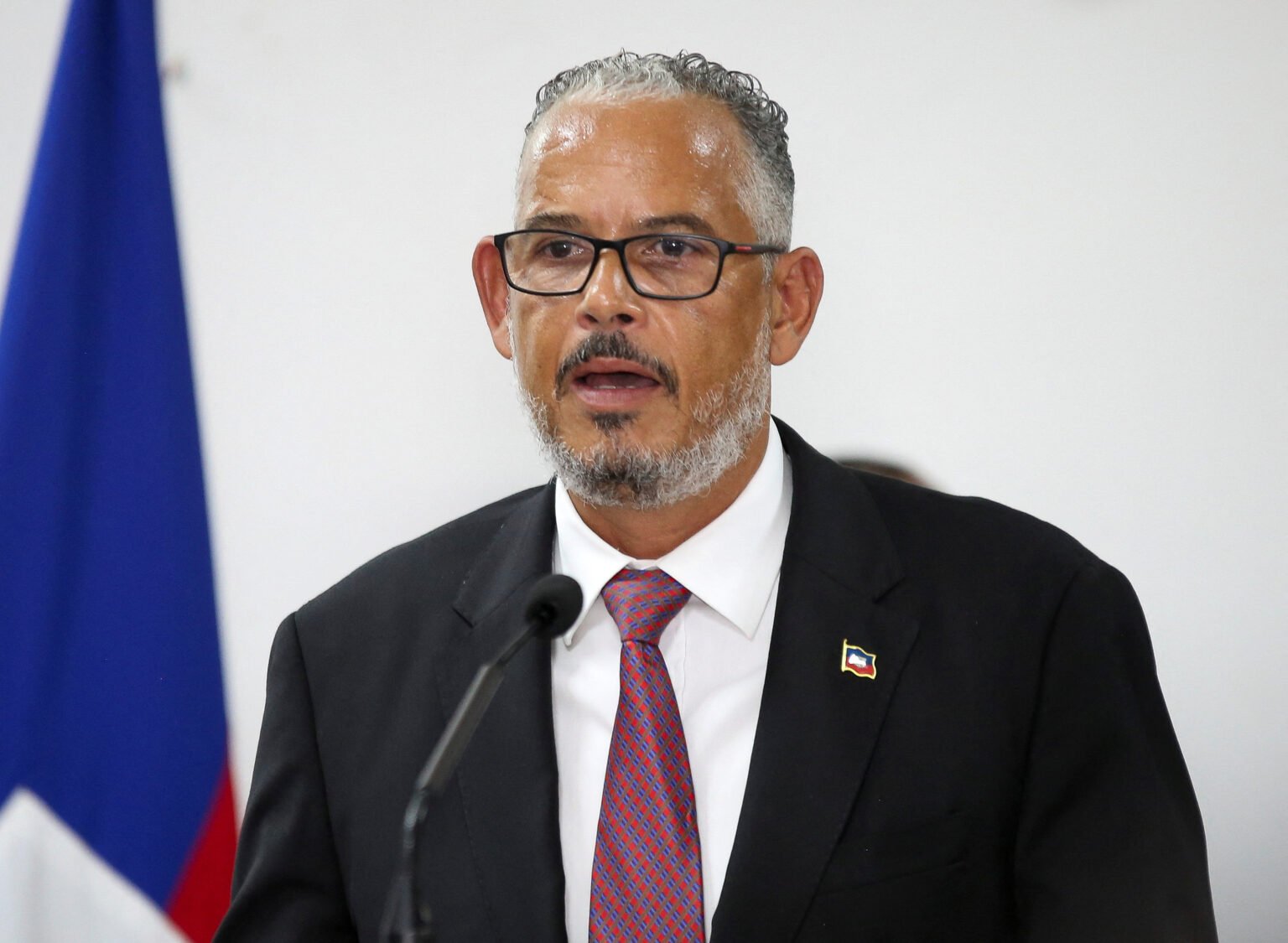 CPJ calls on acting Haitian prime minister to respect press freedom CPJ calls on acting Haitian prime minister to respect press freedom