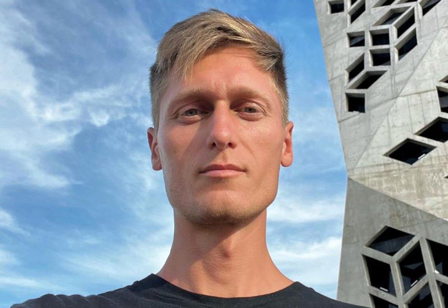 Belarus sentences journalist Pavel Dabravolski to 9 years on treason charges 