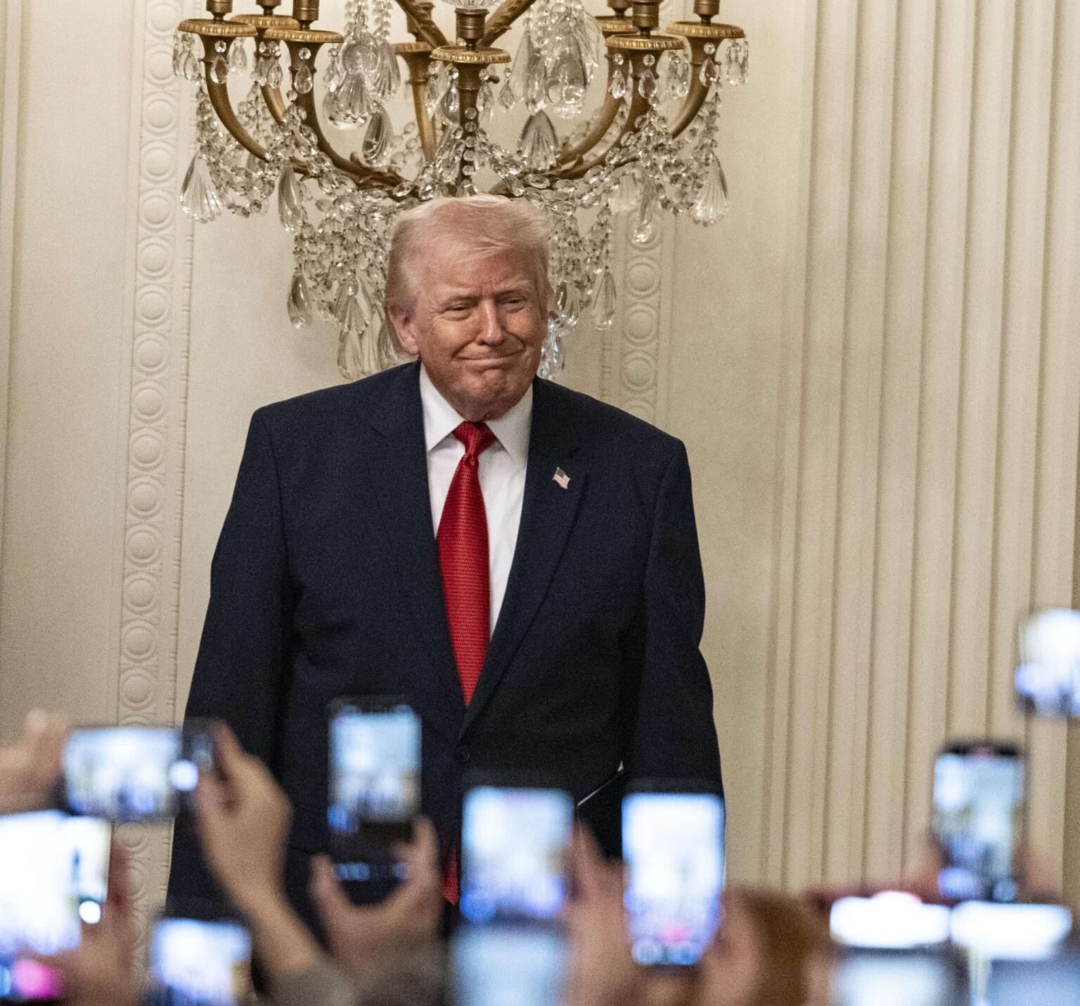 10 Boats, 10,000 Troops 10 Boats, 10,000 Troops