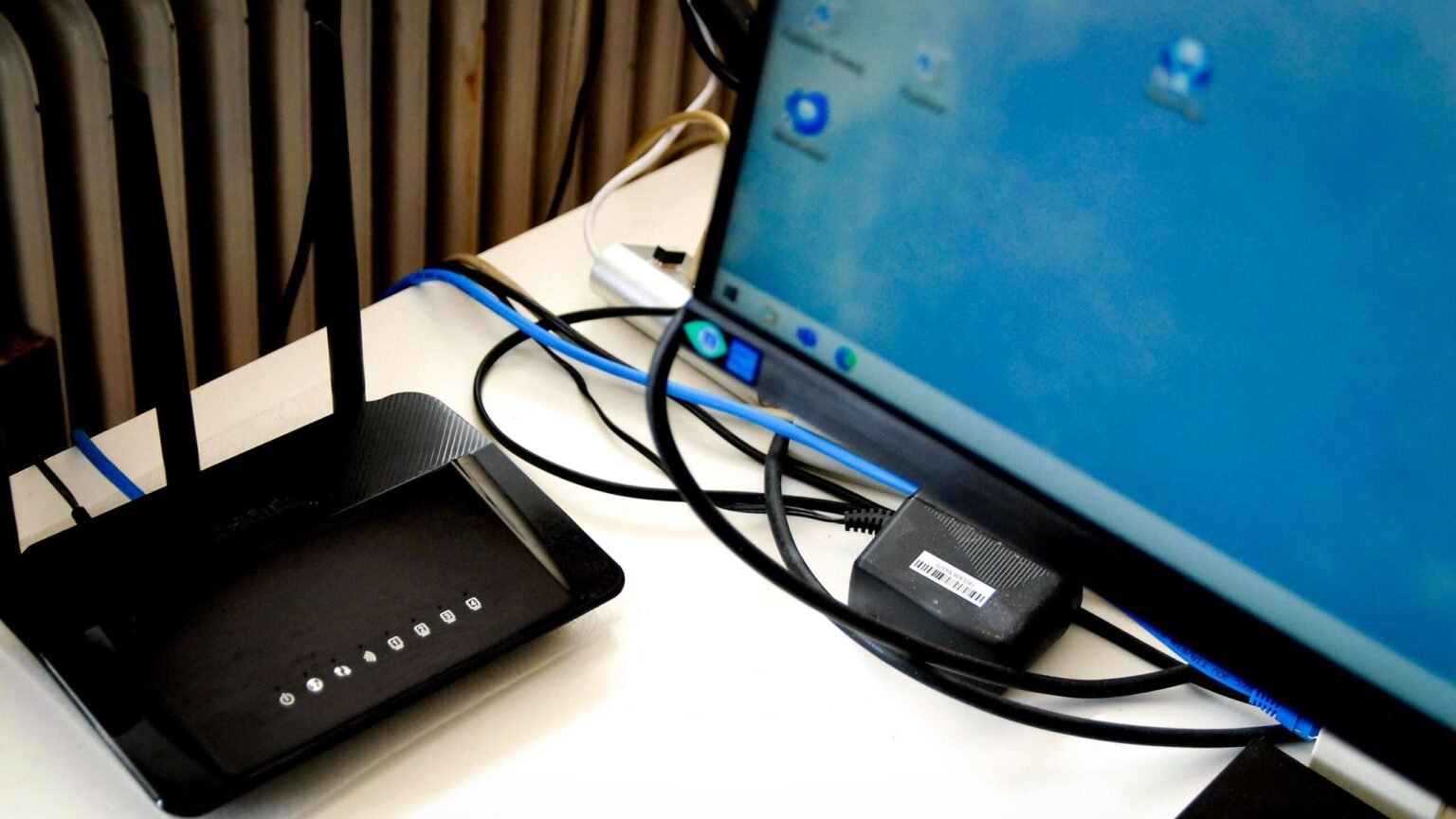 FCC Bans Nearly All Wireless Routers Sold in the U.S. FCC Bans Nearly All Wireless Routers Sold in the U.S.