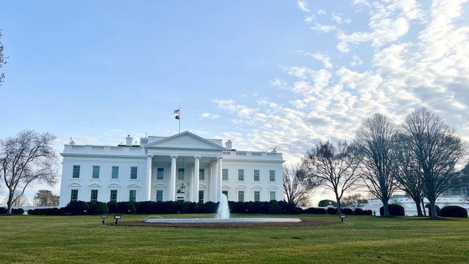 White House study bolsters crypto’s stance in stablecoin yield fight against bankers White House study bolsters crypto’s stance in stablecoin yield fight against bankers