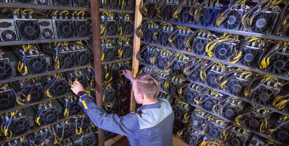 CleanSpark stock slides 9% as quarterly earnings miss estimates on bitcoin holdings loss CleanSpark stock slides 9% as quarterly earnings miss estimates on bitcoin holdings loss