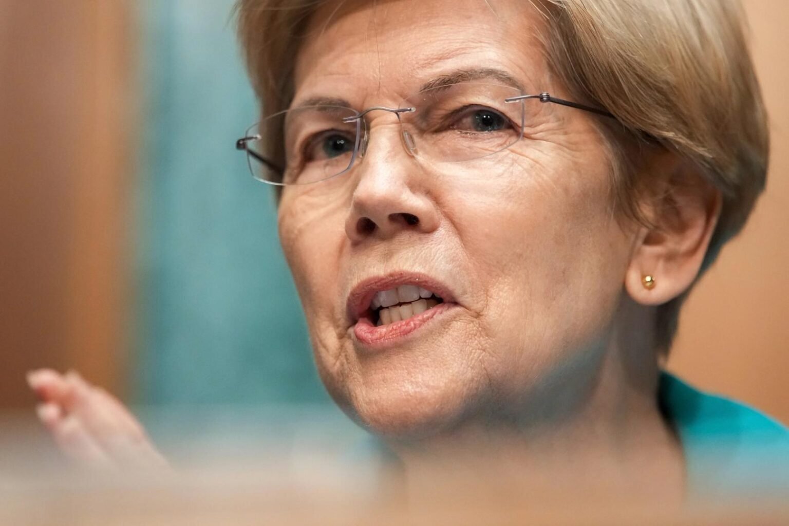 U.S. senators lament failure to win bipartisan support, yet, on crypto Clarity Act