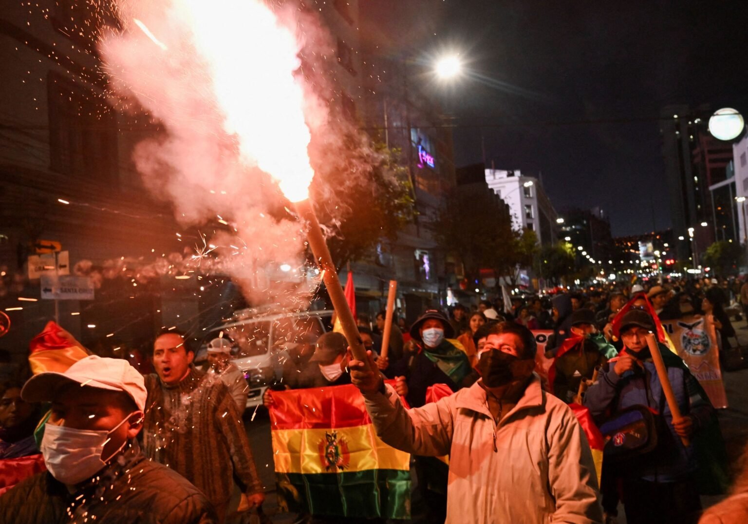 Bolivian journalists injured, harassed by anti-government protesters