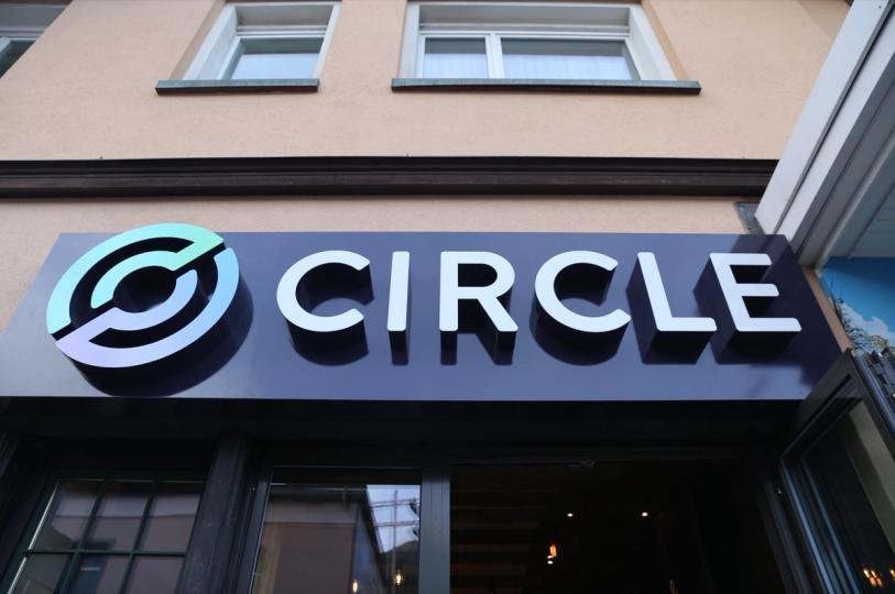 Circle (CRCL) debuts cirBTC on Ethereum to challenge Coinbase (COIN) in the wrapped bitcoin market Circle (CRCL) debuts cirBTC on Ethereum to challenge Coinbase (COIN) in the wrapped bitcoin market