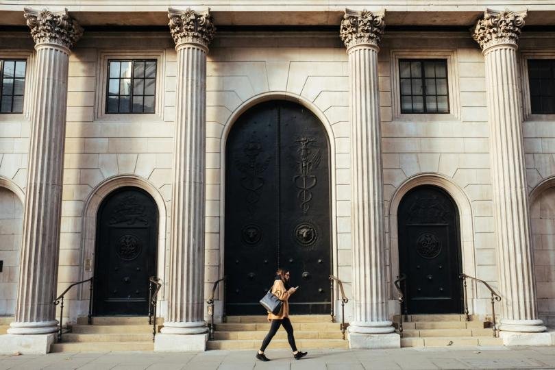 Bank of England backs down on strict stablecoin holding limits, sets billion issuance cap Bank of England backs down on strict stablecoin holding limits, sets billion issuance cap