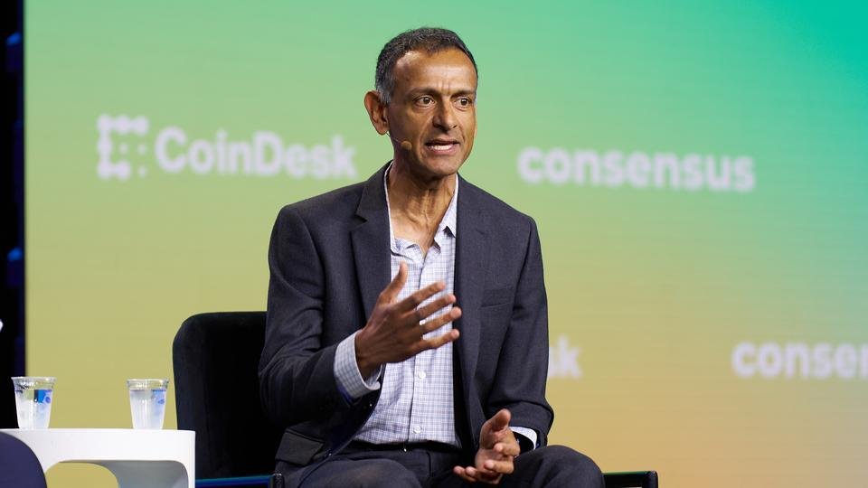 With SEC fight over, Coinbase’s top legal exec Grewal moves on, and others reassigned With SEC fight over, Coinbase’s top legal exec Grewal moves on, and others reassigned