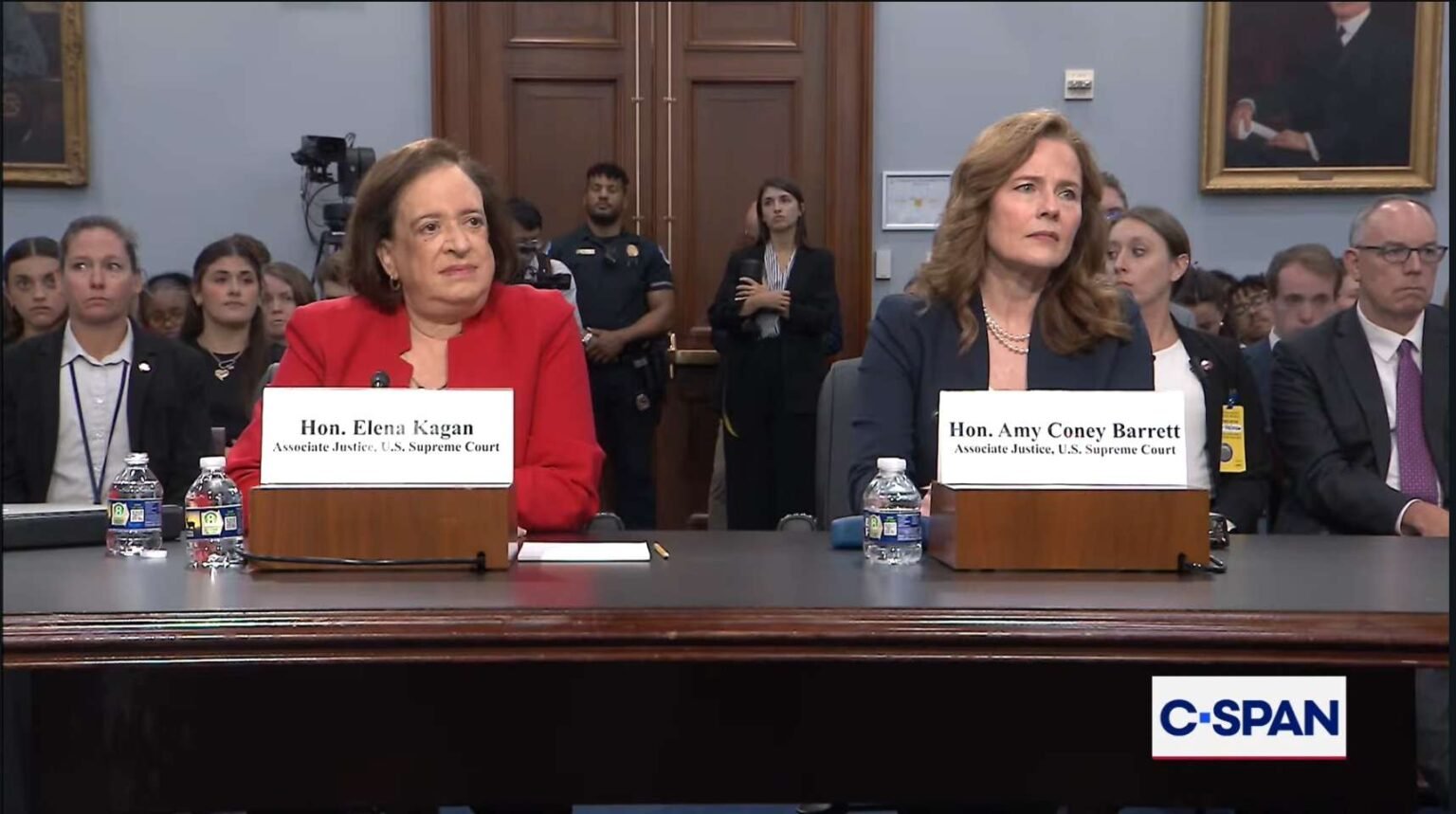 Did no one else notice Justices Kagan and Barrett’s Sartorial Choices? Did no one else notice Justices Kagan and Barrett’s Sartorial Choices?