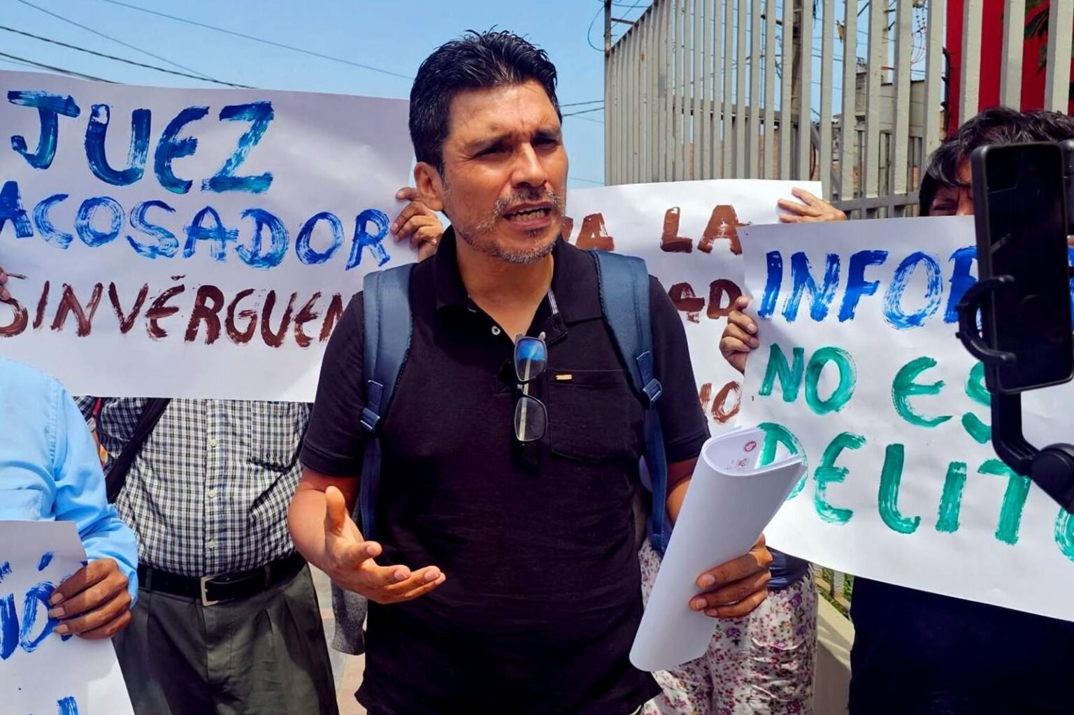 Peruvian journalist sued by judge for defamation, ordered to pay a ,500 fine
