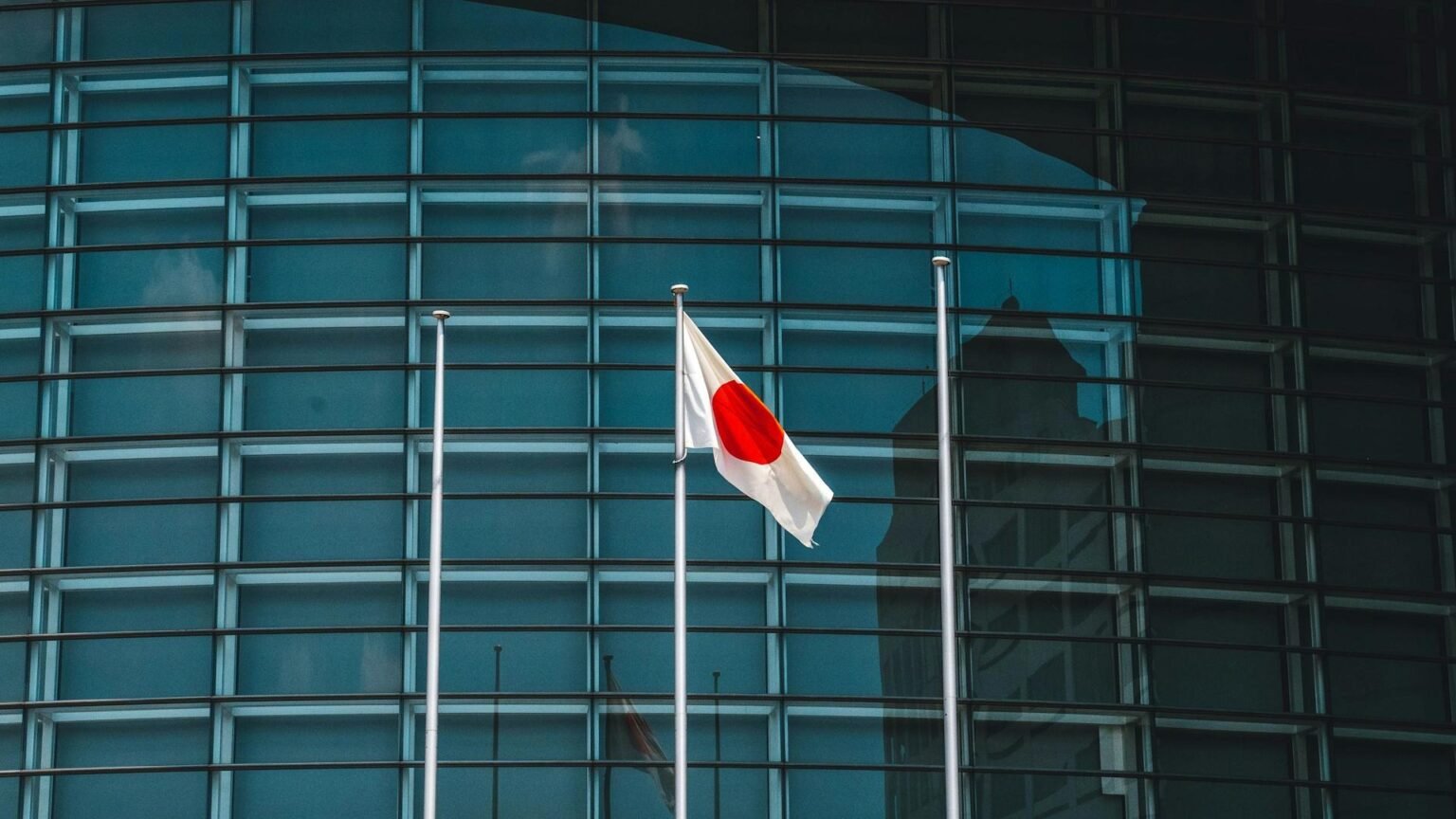 Bitcoin at ,600 as rare US-Japan yen action tests carry-trade fears