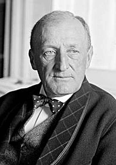 Today in Supreme Court History: August 24, 1946 Today in Supreme Court History: August 24, 1946