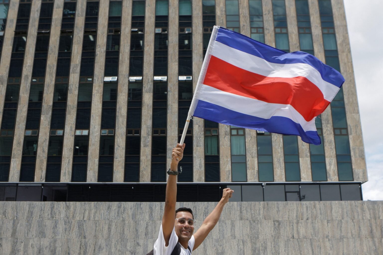 CPJ, IAPA warn broadcast fee proposal will force Costa Rican news outlets off air CPJ, IAPA warn broadcast fee proposal will force Costa Rican news outlets off air