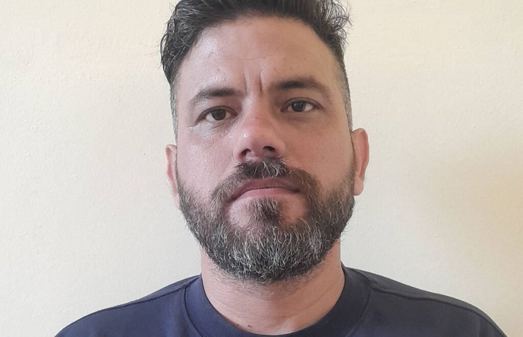 Cuban journalist given 2 months to leave country for practicing journalism