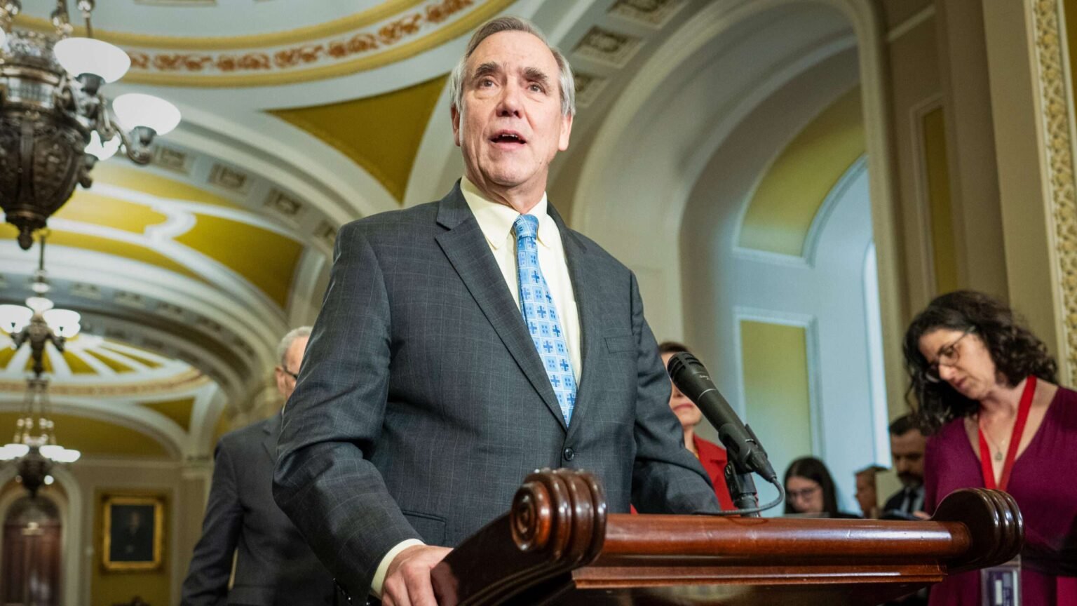 Jeff Merkley Wants To Save Big Government From Donald Trump Jeff Merkley Wants To Save Big Government From Donald Trump