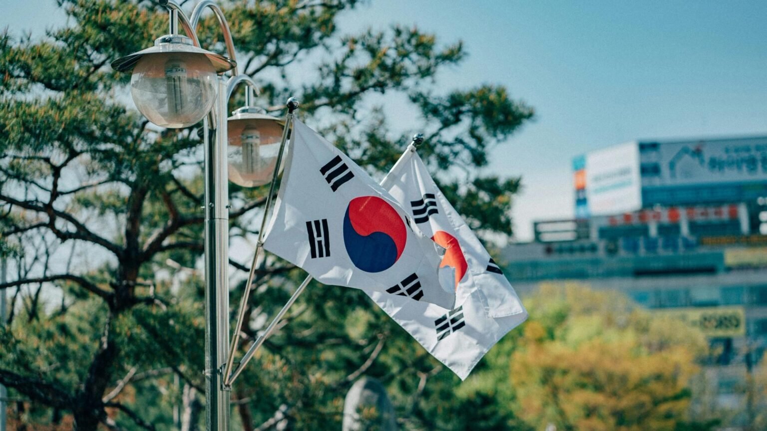 Stablecoins could save South Korean merchants up to .8 billion a year, budget office says