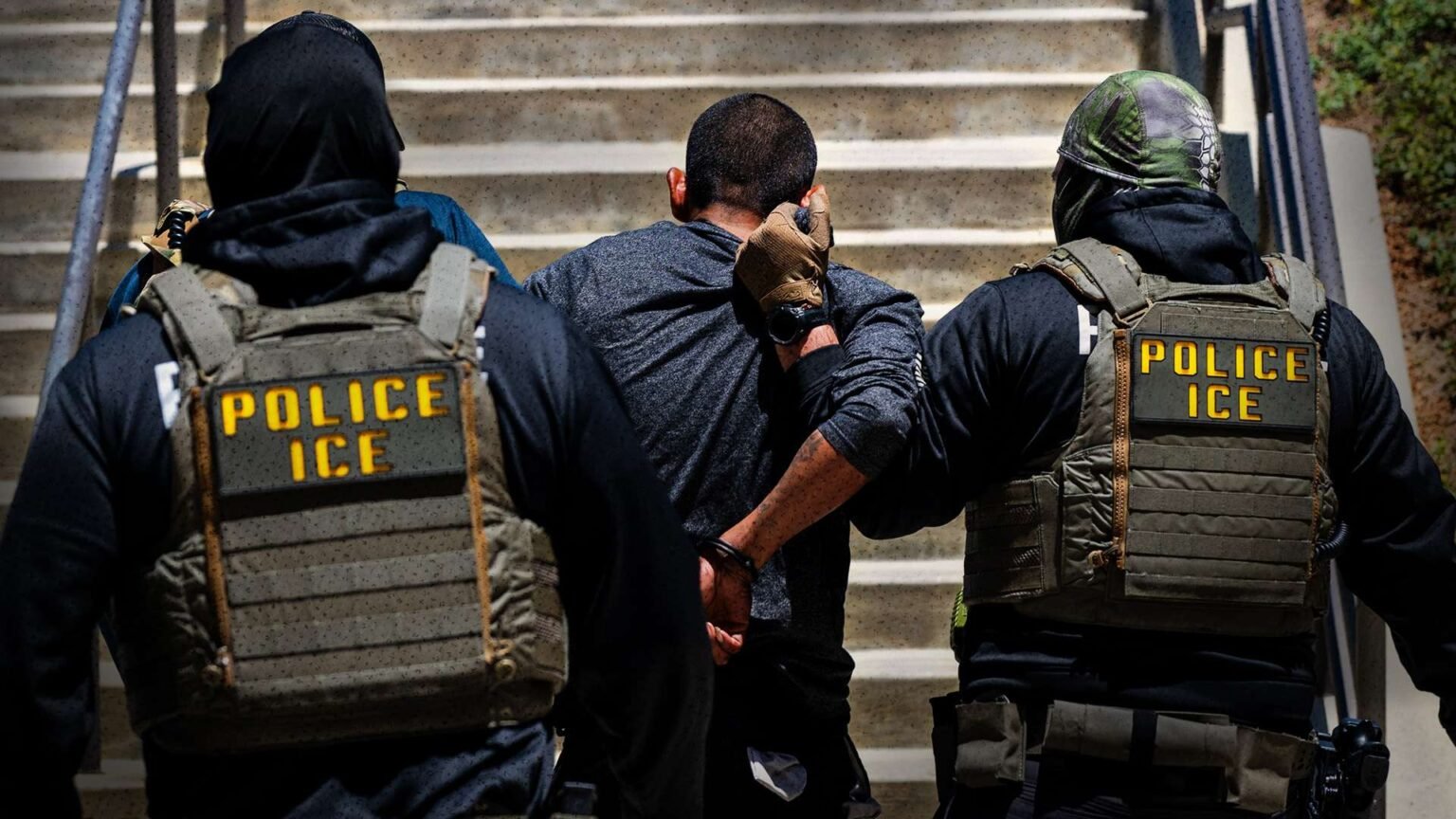 Homeland Security Agents Are Harassing American Voters of Foreign Origin