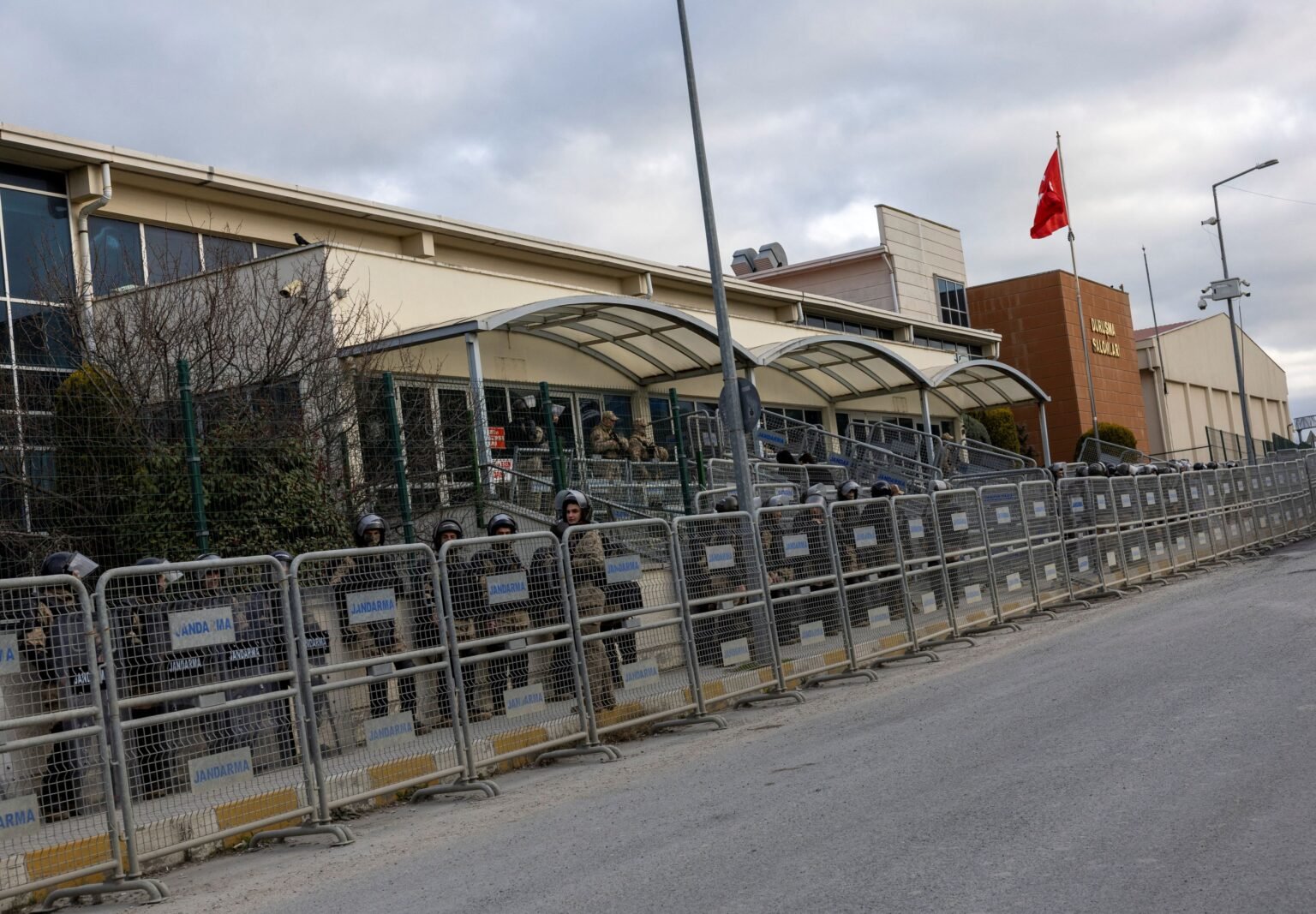Turkey arrests journalist Selahattin Günday over 2011 report Turkey arrests journalist Selahattin Günday over 2011 report