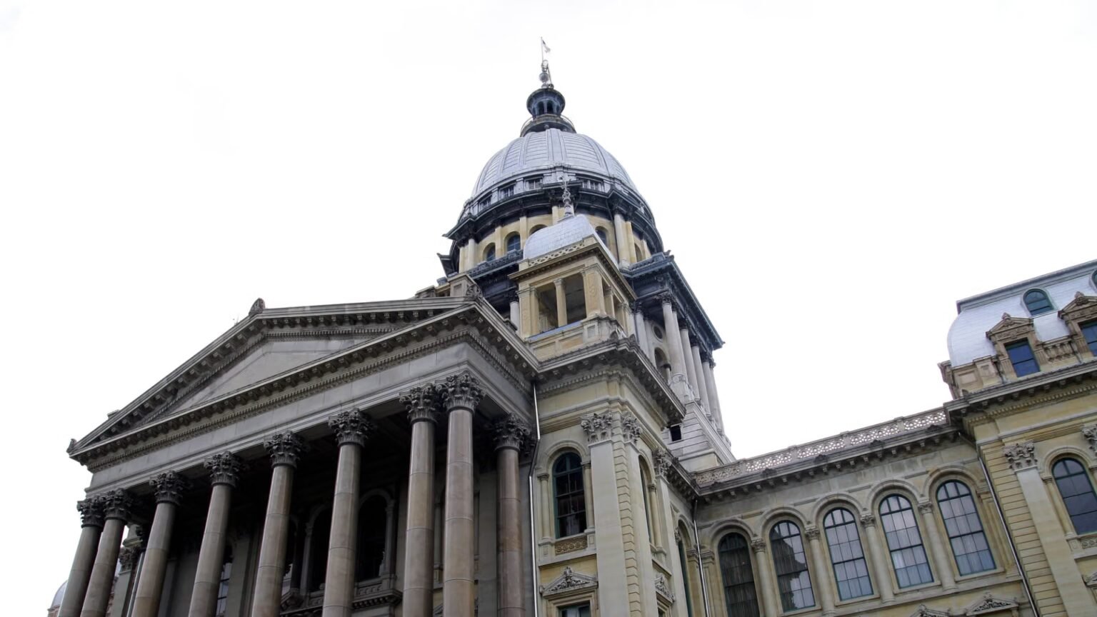 Illinois agrees to six-month delay of crypto tax as industry continues court battle