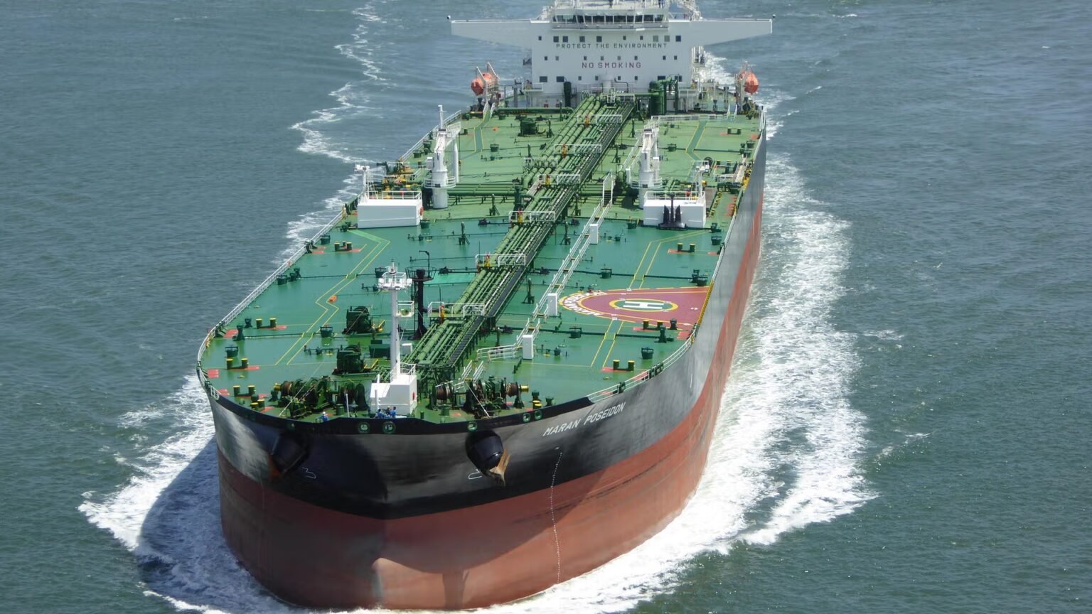 Bitcoin dips below ,000 as oil jumps on Iranian tanker attacks